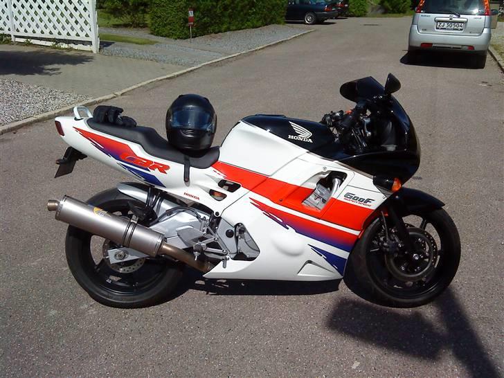 Honda CBR F2 billede 2