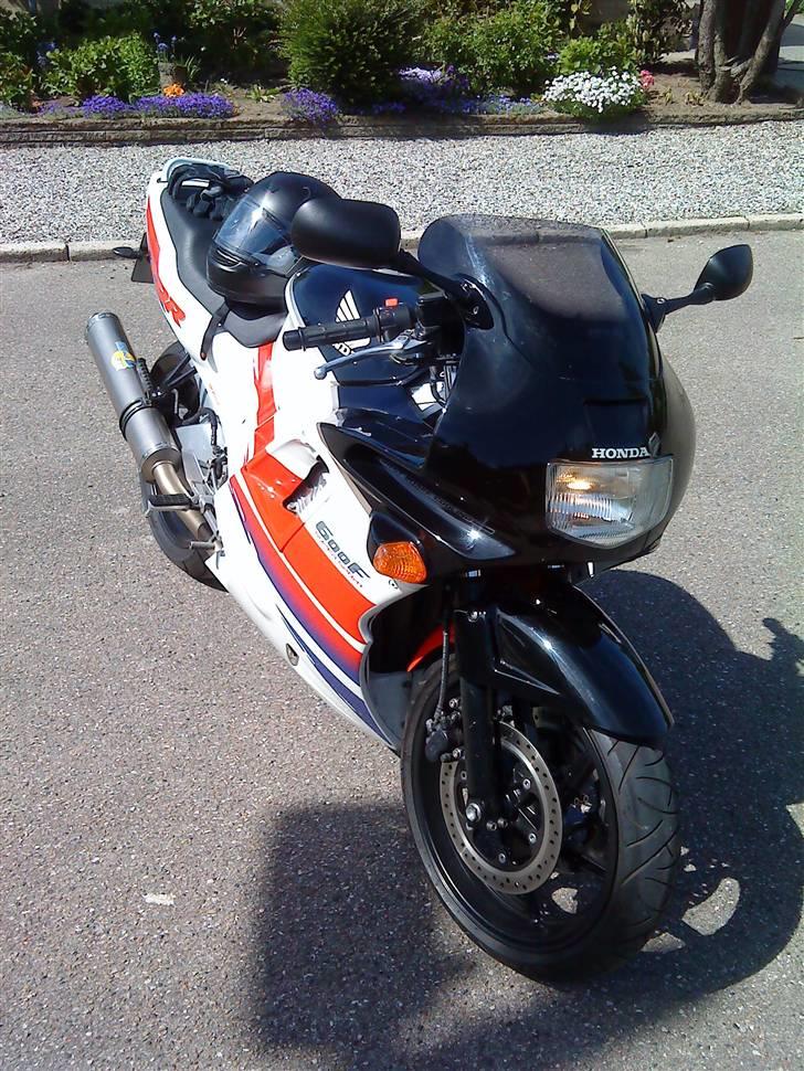 Honda CBR F2 billede 4