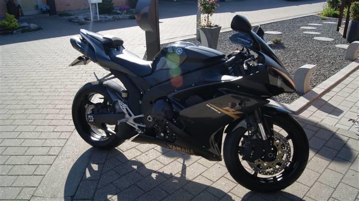 Yamaha YZF R1 billede 4