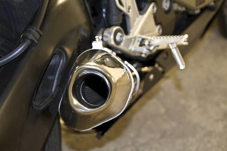 Honda CBR 1000RR - Yoshimura R77 billede 3