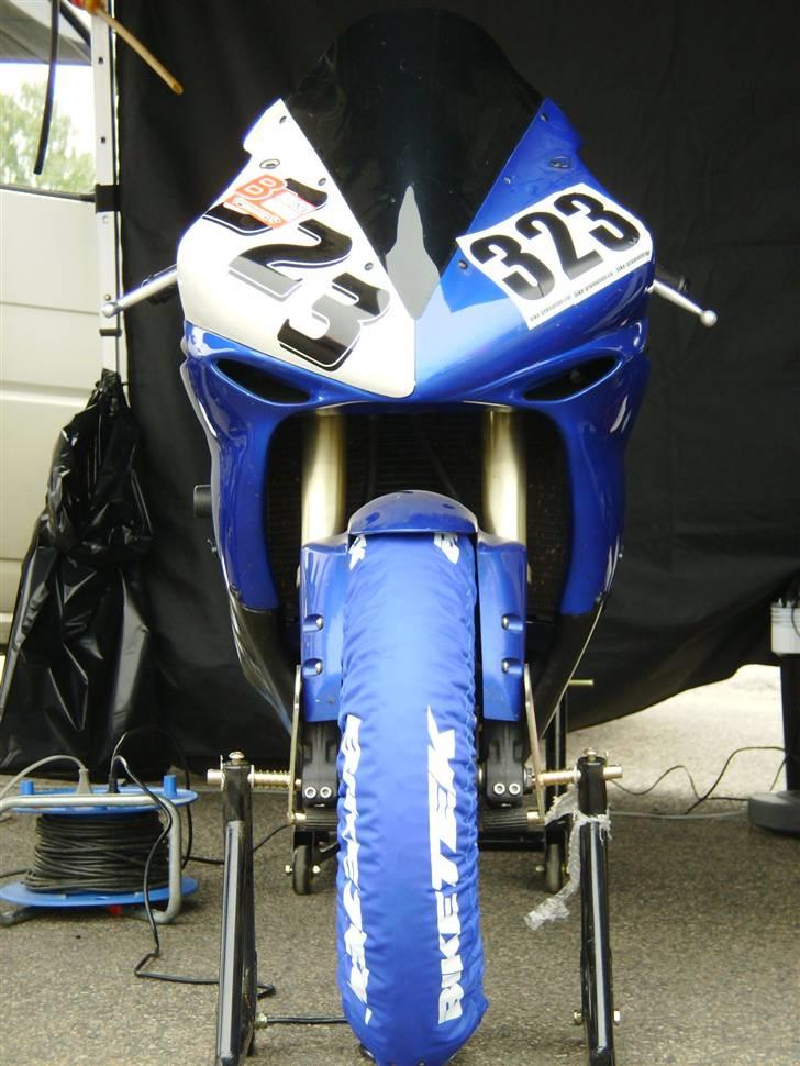 Yamaha YZF-R1 Baneracer ***SOLGT*** billede 4