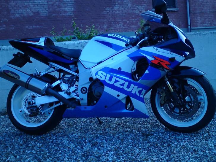 Suzuki gsxr 1000 solgt :-( - Stil ren billede 1