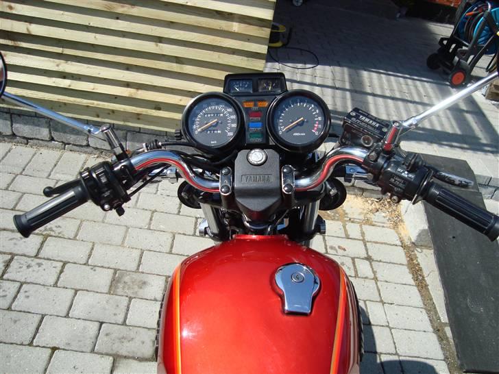 Yamaha Xj 400 billede 6