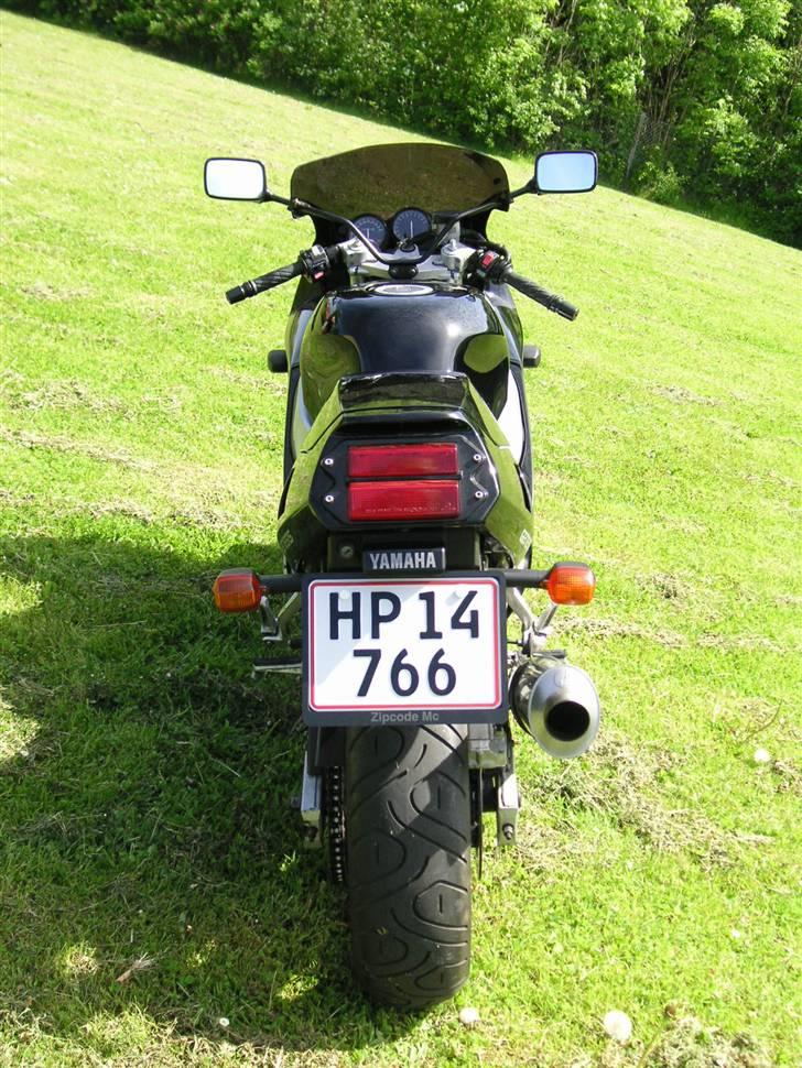 Yamaha Fzr 600R billede 4