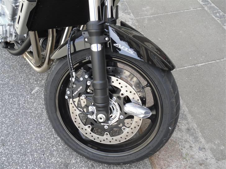 Suzuki GSF 1250 K8 (solgt) billede 10