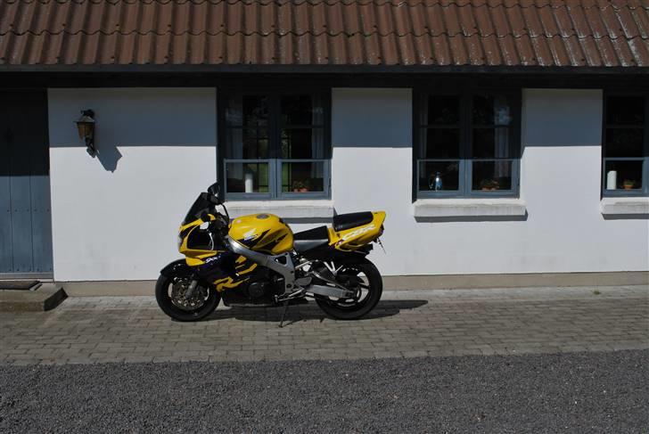 Honda CBR900RRV - Solgt - http://www.motorcykelgalleri.dk/html/gal_visbil.asp?ID=34922&xl=true billede 2