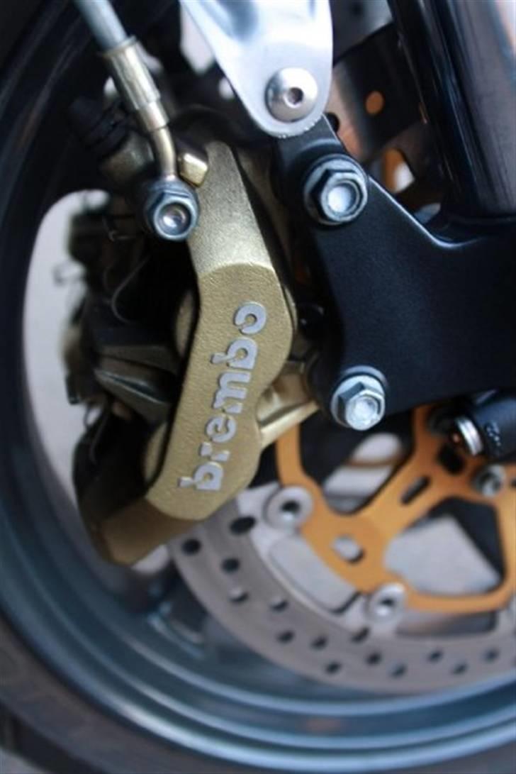 Aprilia RSV 1000 R..SOLGT jun2010 billede 6