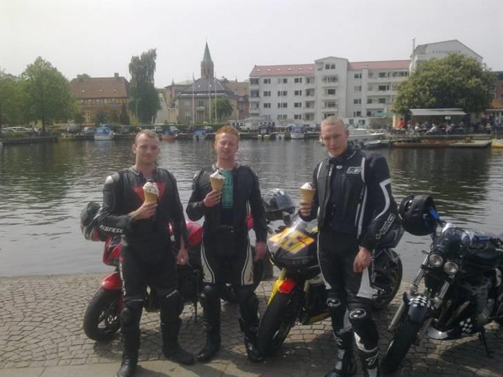 Yamaha R6 - R46 V. Rossi billede 10