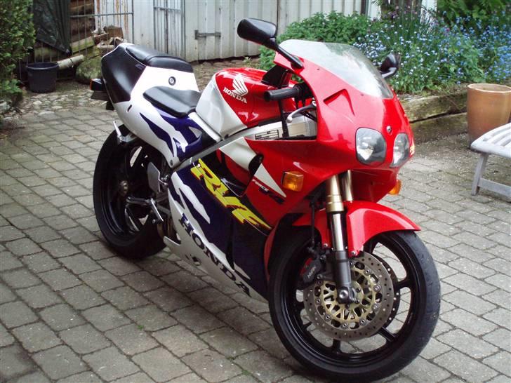 Honda RVF 400 NC35 billede 11