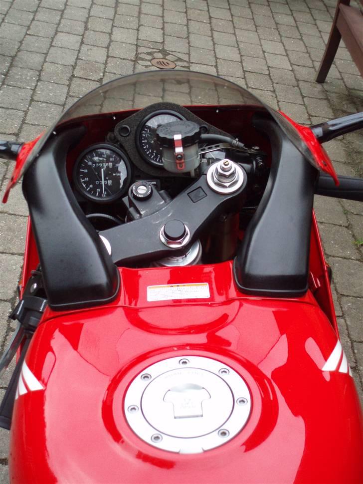 Honda RVF 400 NC35 billede 12