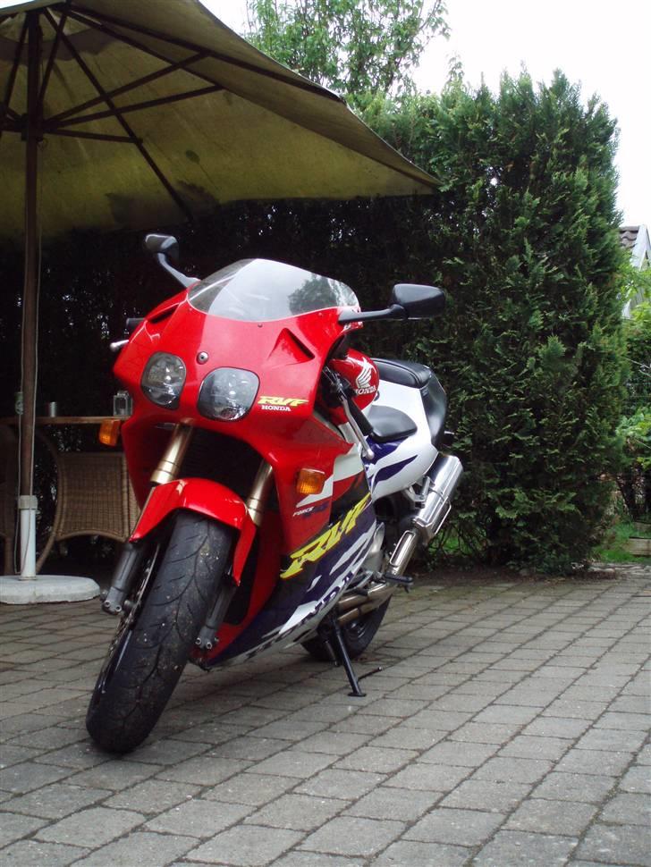 Honda RVF 400 NC35 billede 14