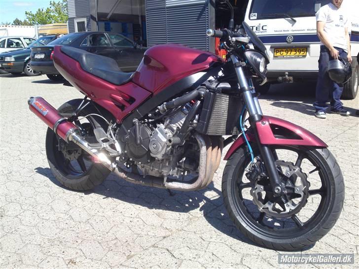 Honda CBR 600 F2 (total skadet) billede 3