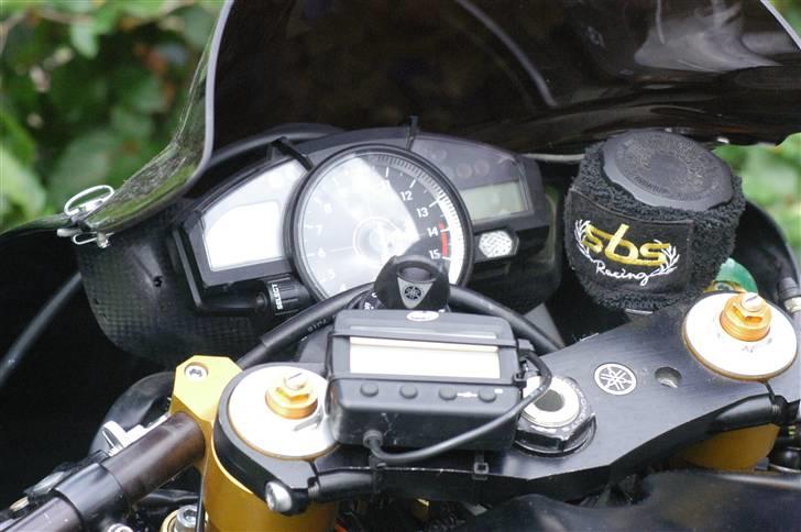 Yamaha yzf r1- Bane # DØD# billede 8