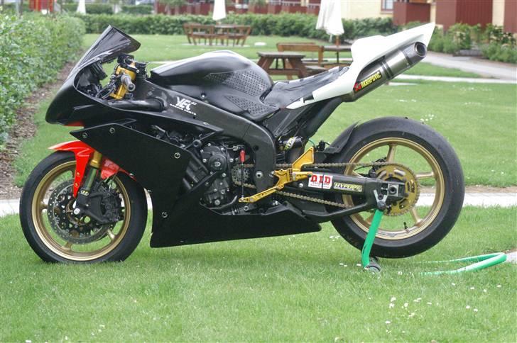 Yamaha yzf r1- Bane # DØD# billede 11
