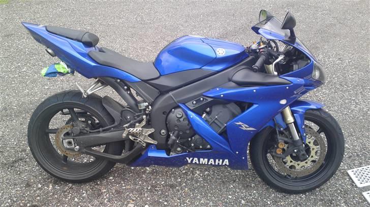 Yamaha YZF R1 billede 1