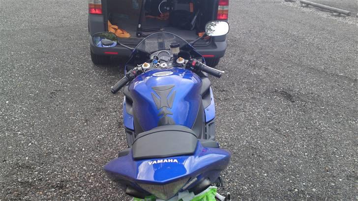 Yamaha YZF R1 billede 4