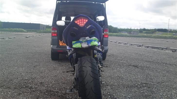 Yamaha YZF R1 billede 6