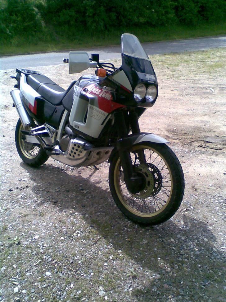 Honda xrv 750 africa twin RD04 billede 2