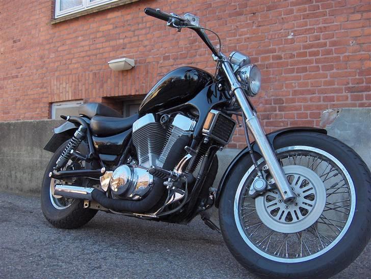 Suzuki (solgt) vs 1400 intruder billede 2