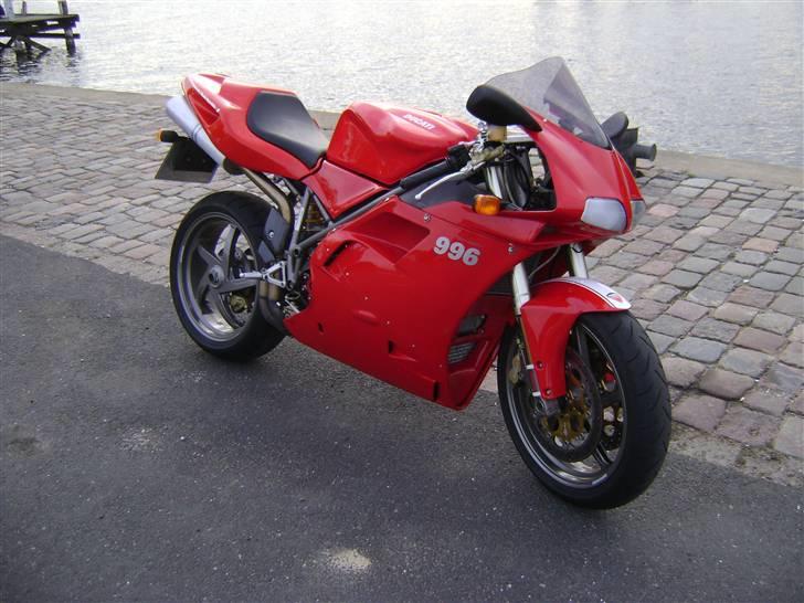 Ducati 996 TOTALSKADET billede 5