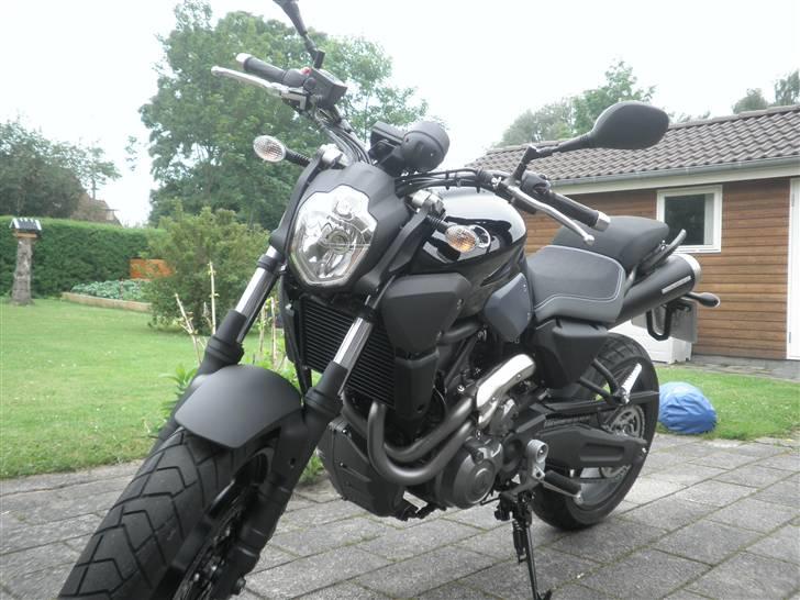 Yamaha MT-03 billede 2