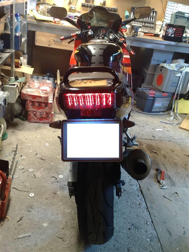 Honda CBR 600 F3 PC31 - diode baglygte med lys i billede 15