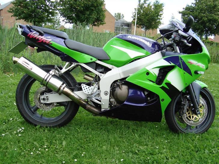 Kawasaki ZX6R *SOLGT* billede 3