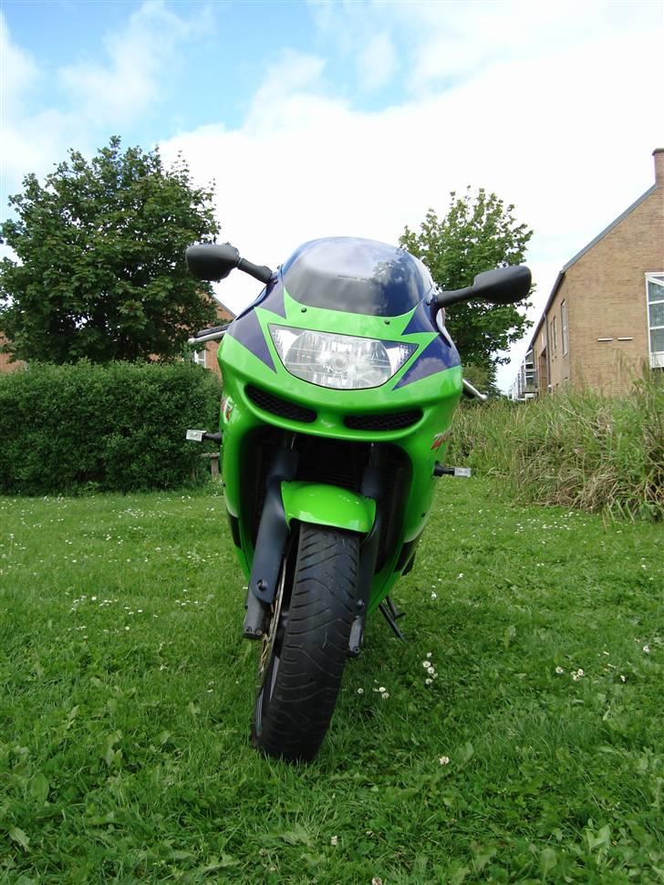 Kawasaki ZX6R *SOLGT* billede 4