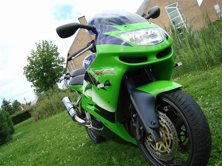 Kawasaki ZX6R *SOLGT* billede 8