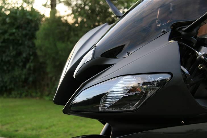 Yamaha YZF-R6 - SOLGT billede 1