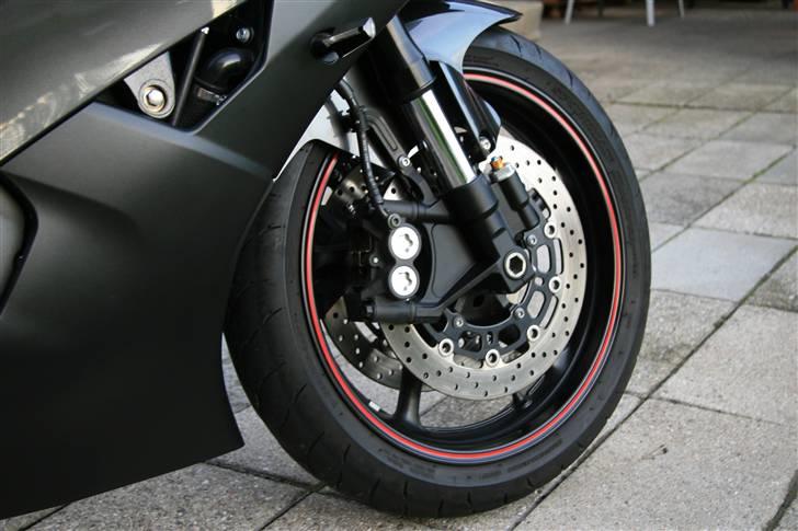 Yamaha YZF-R6 - SOLGT billede 8