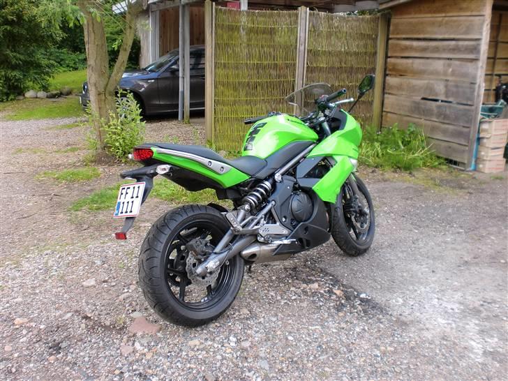Kawasaki ER 6-f (solgt) - Har lavet om på nummerpladen da jeg ikke vil dele den med alle ;p billede 8