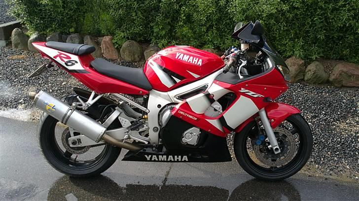 Yamaha YZF - R6 billede 1