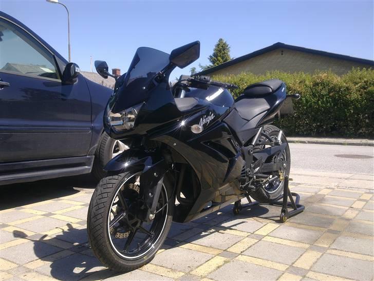 Kawasaki Ninja 250R SOLGT billede 4