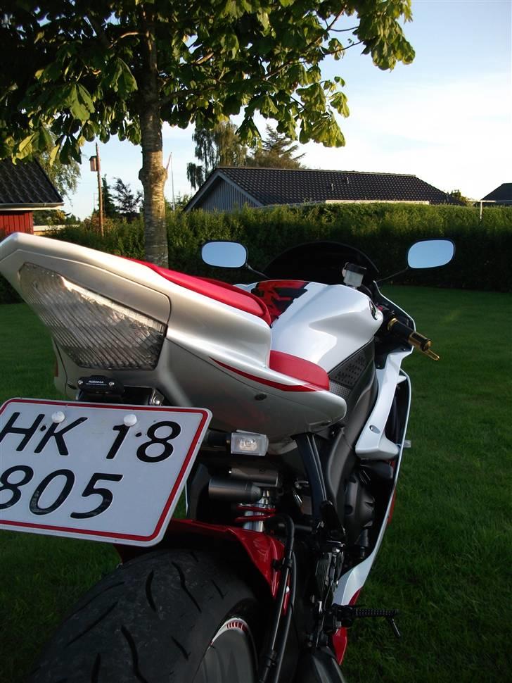 Yamaha R6 billede 13