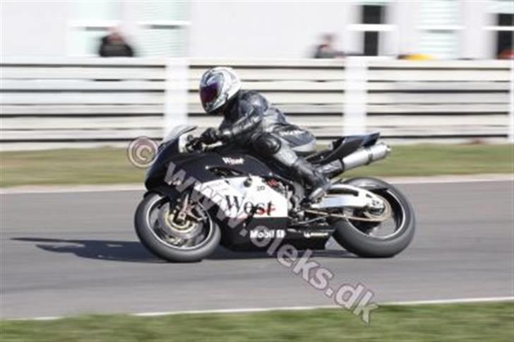 Honda CBR1000RR Fireblade billede 3