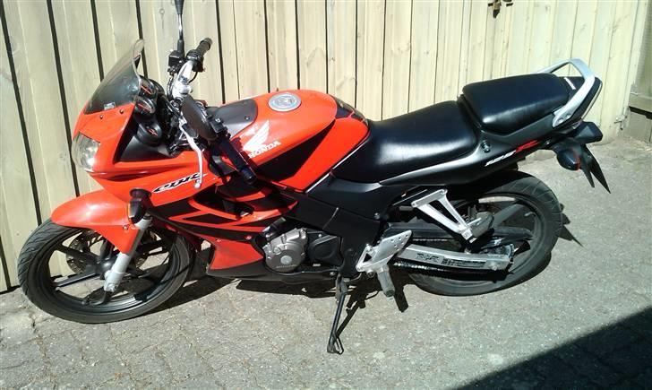 Honda CBR 125R (SOLGT) [Tidl. motorcykel] billede 10