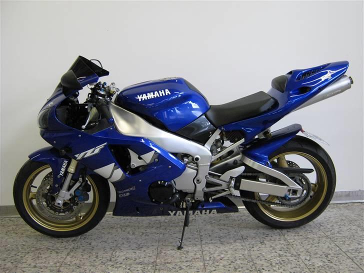 Yamaha YZF-R1 billede 15