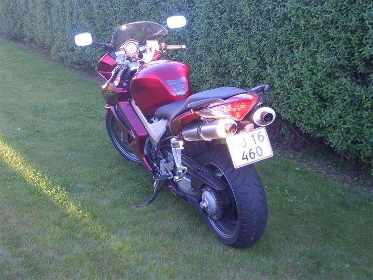 Honda VFR 800A VTEC - SOLGT billede 5