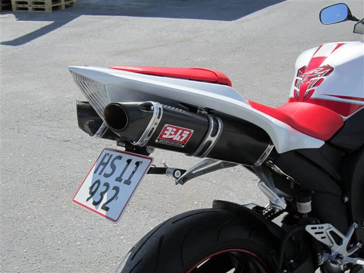 Yamaha R1 billede 11