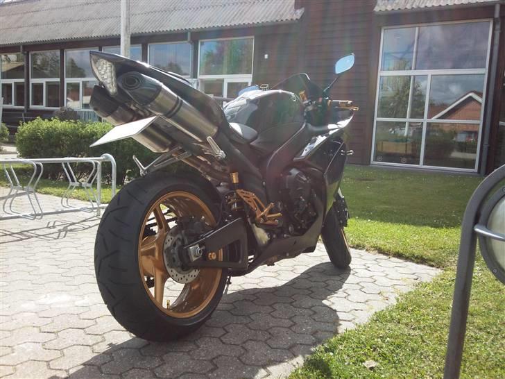 Yamaha Yzf R1 2008 billede 4