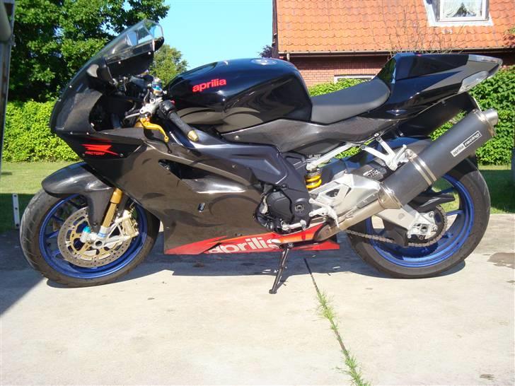 Aprilia RSV Mille Factory R billede 2