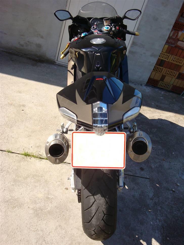 Aprilia RSV Mille Factory R billede 3