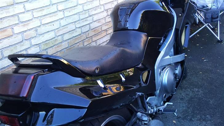 Kawasaki zzr 600 (zx600d) solgt billede 4