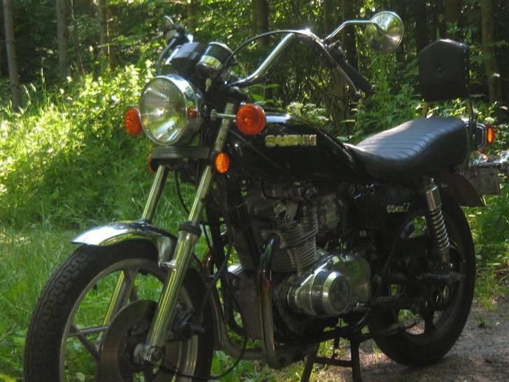 Suzuki gs 400l billede 1