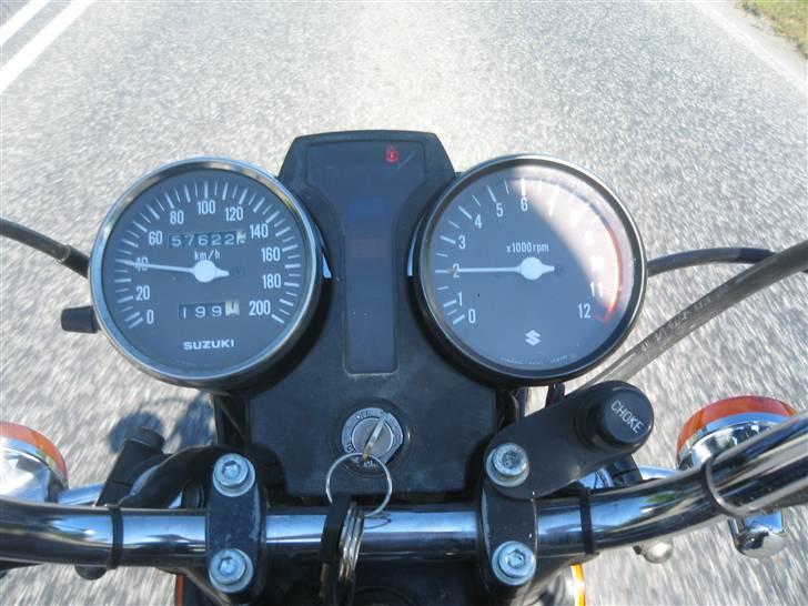 Suzuki gs 400l billede 2