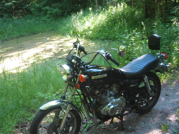 Suzuki gs 400l billede 3