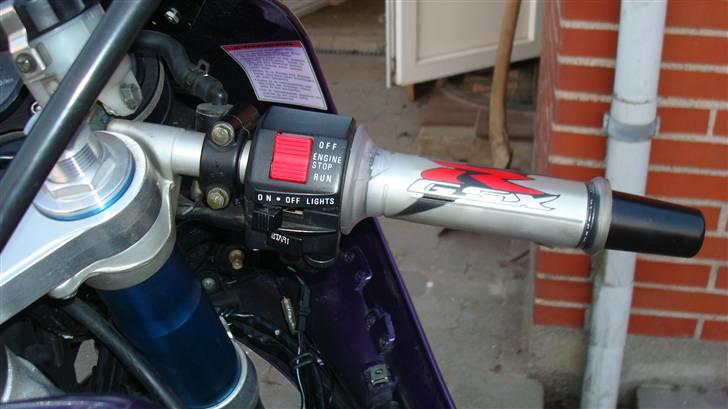 Suzuki gsxr 750 w(solgt) billede 18