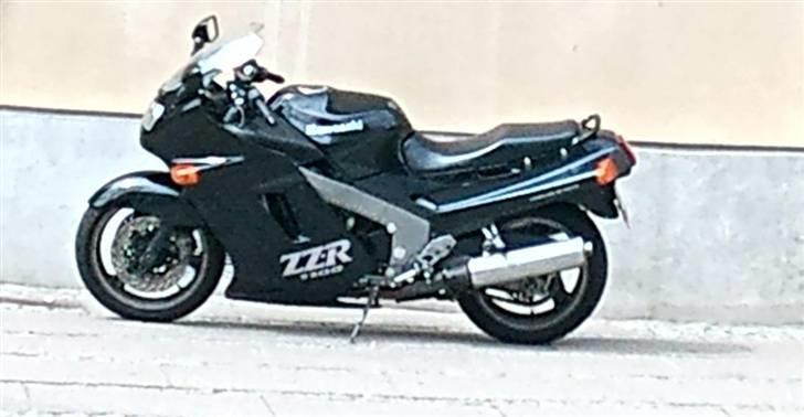 Kawasaki ZZ-R 1100 billede 8