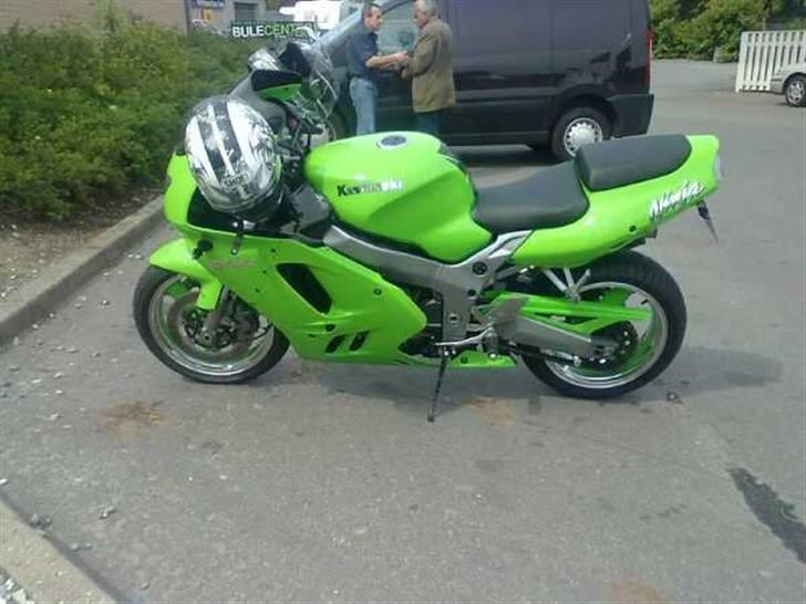 Kawasaki ZX9R Ninja billede 2